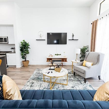 Beautifully Decorated, Modern Downtown Houston Home エクステリア 写真