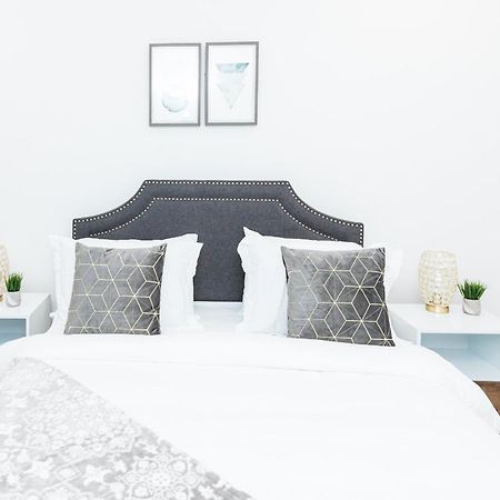 Beautifully Decorated, Modern Downtown Houston Home エクステリア 写真