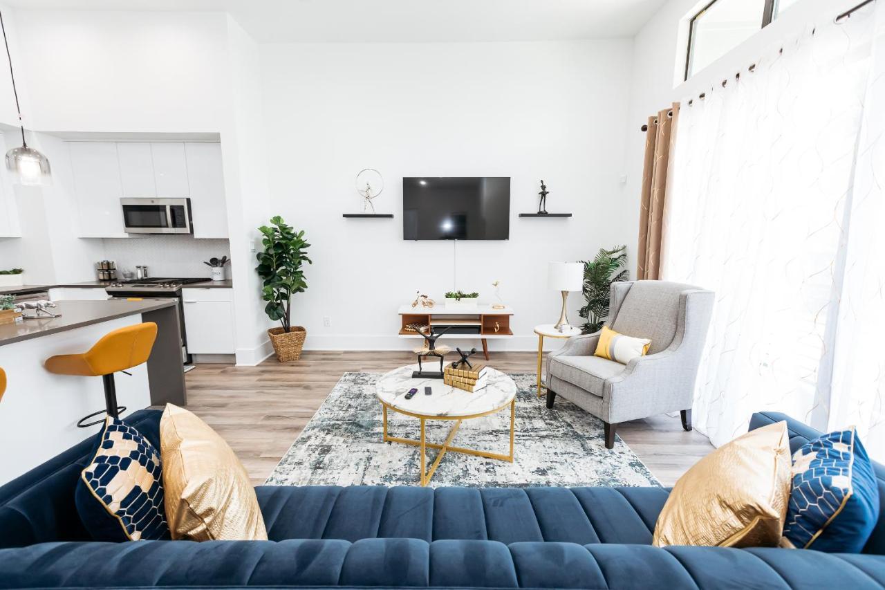 Beautifully Decorated, Modern Downtown Houston Home エクステリア 写真