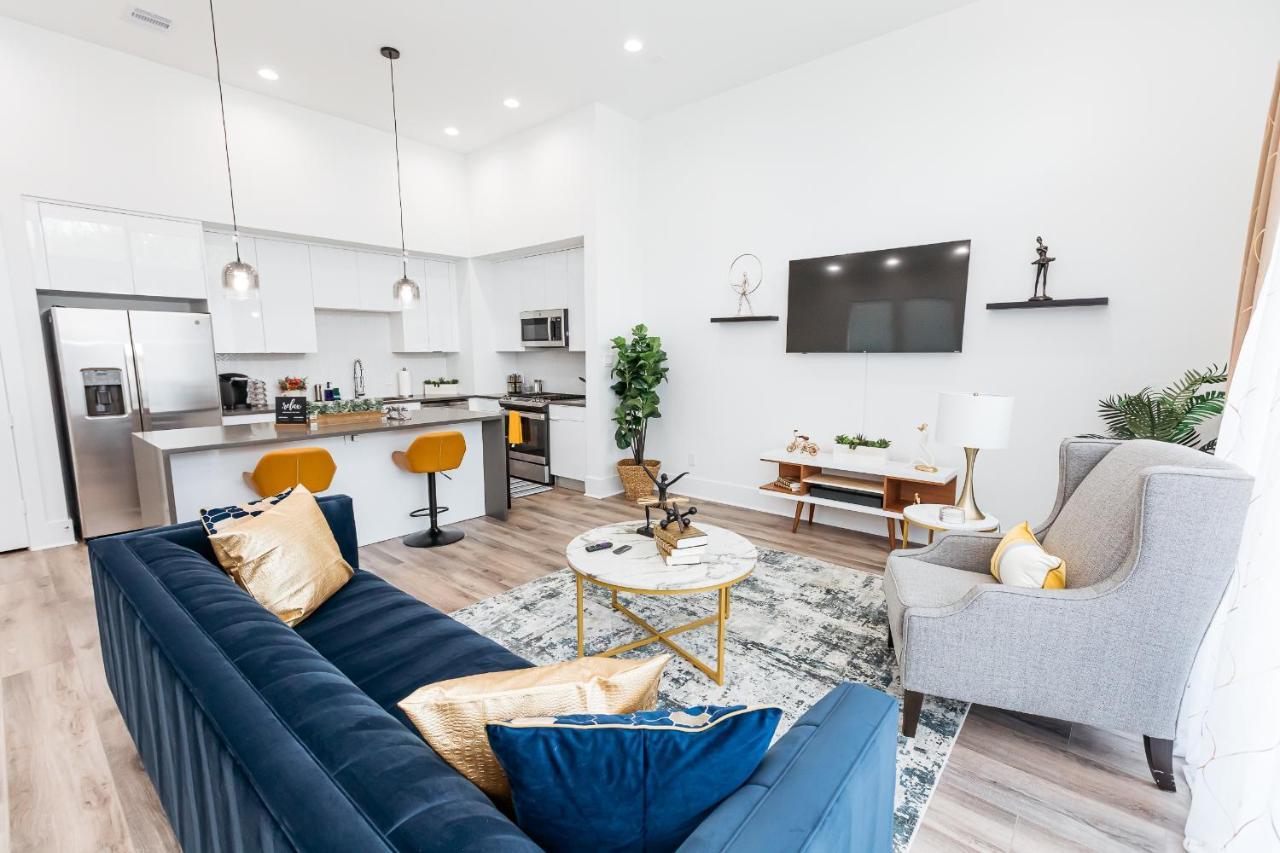 Beautifully Decorated, Modern Downtown Houston Home エクステリア 写真