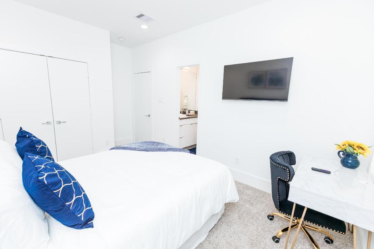 Beautifully Decorated, Modern Downtown Houston Home エクステリア 写真