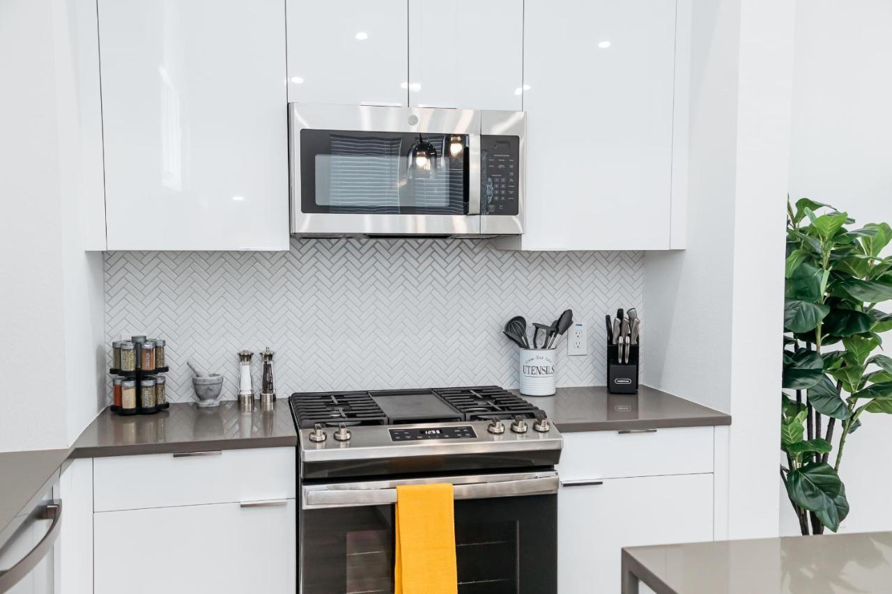 Beautifully Decorated, Modern Downtown Houston Home エクステリア 写真