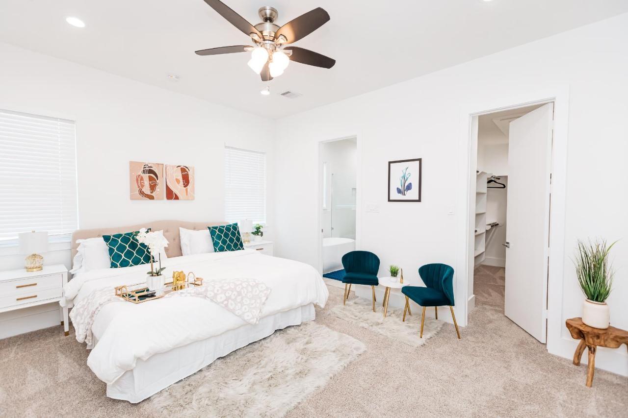 Beautifully Decorated, Modern Downtown Houston Home エクステリア 写真
