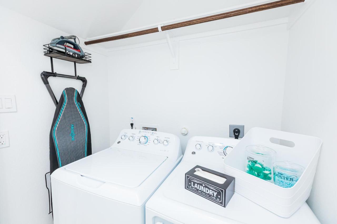 Beautifully Decorated, Modern Downtown Houston Home エクステリア 写真