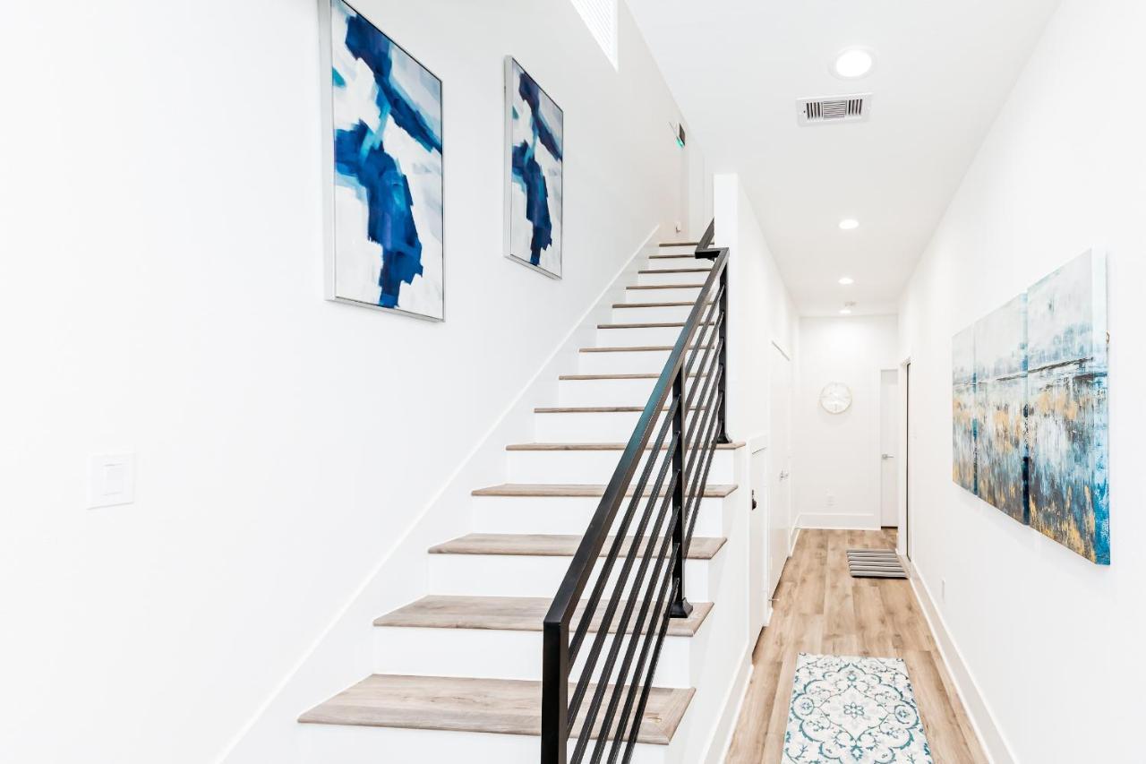 Beautifully Decorated, Modern Downtown Houston Home エクステリア 写真